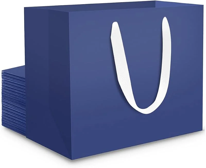 Visita la tienda de EUSOAR EUSOAR Bolsas Kraft Azul - 20 Piezas Bolsa Regalo Azul Oscuro S 22x10x18 cm - 230GSM Bolsa Carton Papel Pequeña - Navy Blue Paper Gift Bags - Bolsas de Regalo Lujo - Bolsas de Papel con Asas — Envoltorio regalo