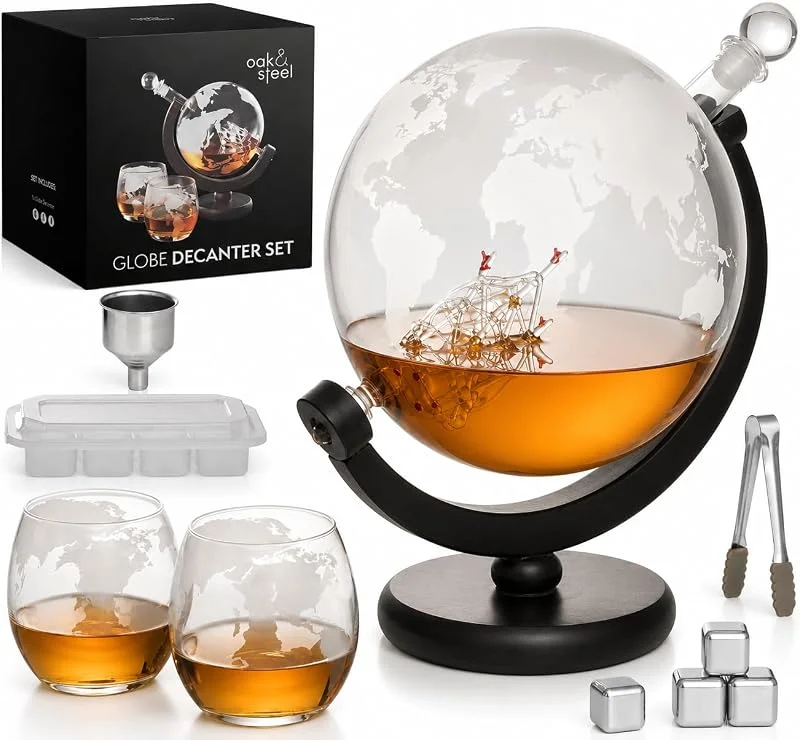 Visita la tienda de OS Oak & Steel ENGLAND Oak & Steel - Juego Decantador De Whisky de Globo Prima Cristal mas Set de 2 Vasos con en Grabado Y Piedras de Whisky - Capacidad de 1.5 Litros — Vino y mesa festiva