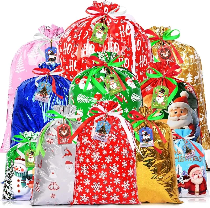 AhfuLife 32 Piezas Bolsas de Regalo con Cordón de Navidad, 5 Tamaños Reutilizables Bolsas De Regalo para Navidad con 32 Etiquetas de Navideñas, Regalos, Golosinas y Decora Fiestas Navidad — Envoltorio regalo
