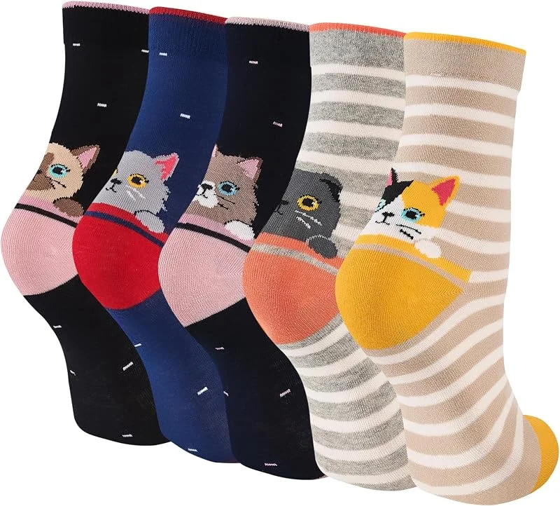 Visita la tienda de Niorasen Niorasen Calcetines Mujer Divertidos de Algodón 5 Pack, Calcetines de Navidad con motivos de Gato y Animales, Calcetín Graciosos Coloridos y Originales, Regalo Creativo para Mujeres — Decoracion Navidad