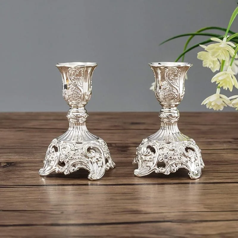 Visita la tienda de Sziqiqi Sziqiqi Juego de 2 Candelabros de Metal Portavelas Plata para Comedor Mesa de Centro de Mesa Boda Decoración, Candelabros Adornados para Velas Shabat Taper, Argento — Cena a la luz de velas
