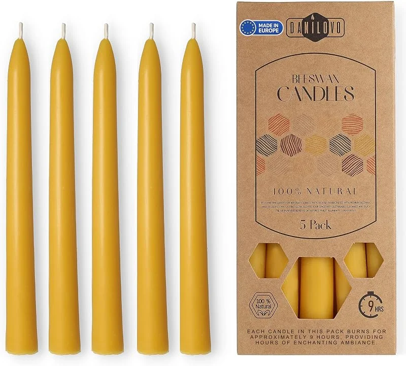 Visita la tienda de Danilovo Danilovo Velas de Cera de Abeja Natural – Pack de Velas Cónicas, 5 Unidades – Velas de Cera Natural Sostenible - Velas de Larga Duración con Aroma a Miel – Velas de Candelabro para un Hogar Acogedor — Cena a la luz de velas